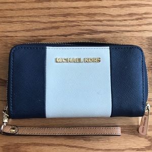 Michael Kors Zip Wristlet Wallet